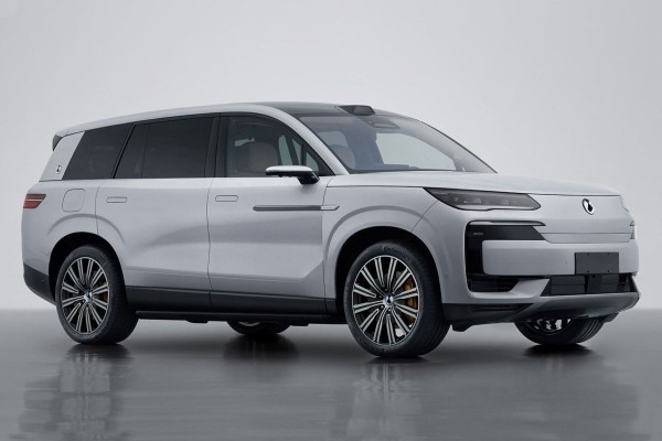 Компания BYD готовит к дебюту флагманский кроссовер Denza N9 Компания BYD готовит к дебюту флагманский кроссовер Denza N9