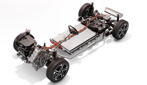 Седан Roewe D7 поставил рекорд дальности хода для подзаряжаемых гибридов Седан Roewe D7 поставил рекорд дальности хода для подзаряжаемых гибридов