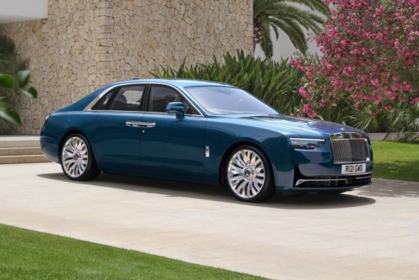 Представлен обновленный седан Rolls-Royce Ghost Представлен обновленный седан Rolls-Royce Ghost