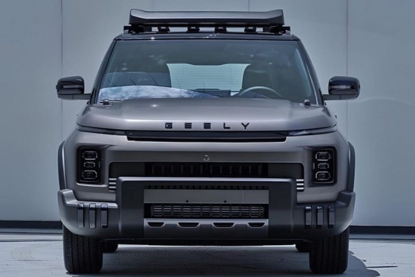 Паркетник Geely Icon притворился экспедиционным вездеходом Паркетник Geely Icon притворился экспедиционным вездеходом