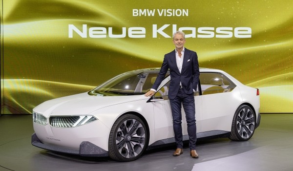 Дайджест дня: минивэн Sollers, дизайн будущих BMW и другие события индустрии Дайджест дня: минивэн Sollers, дизайн будущих BMW и другие события индустрии