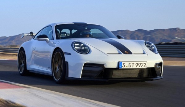Показан обновленный Porsche 911 GT3: жертва эконорм Показан обновленный Porsche 911 GT3: жертва эконорм