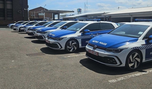 Чем не нравится калифорнийским копам полицейские машины Tesla Чем не нравится калифорнийским копам полицейские машины Tesla