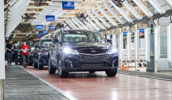 Дайджест дня: коллекционные Альфы, Cadillac Lyriq V и другие события индустрии Дайджест дня: коллекционные Альфы, Cadillac Lyriq V и другие события индустрии