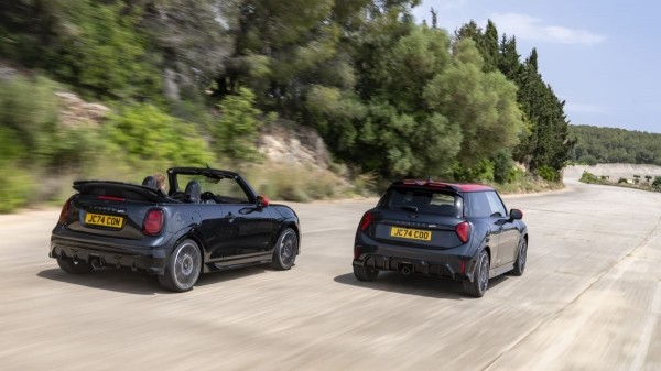 Новый Mini John Cooper Works: хэтчбек и кабриолет Новый Mini John Cooper Works: хэтчбек и кабриолет