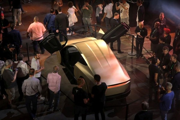 Первый взгляд на роботакси Tesla CyberCab. Состоялась официальная премьера Первый взгляд на роботакси Tesla CyberCab. Состоялась официальная премьера