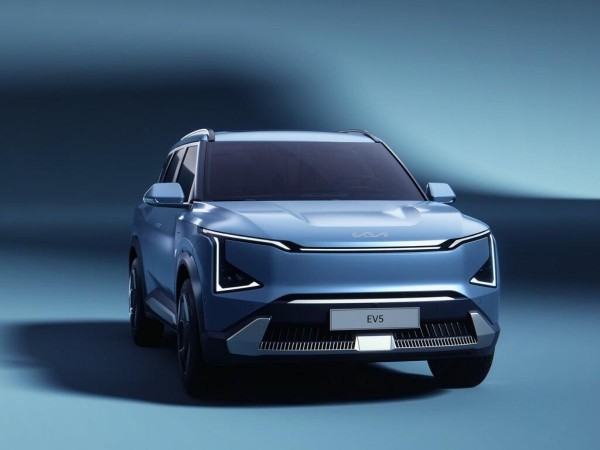 Российские автосалоны начали продавать электрическую замену Kia Sportage Российские автосалоны начали продавать электрическую замену Kia Sportage