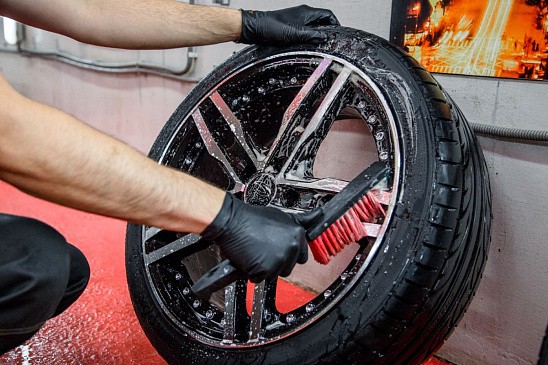 Стоит ли уже сейчас переобуваться, и когда это обязательно нужно будет сделать Стоит ли уже сейчас переобуваться, и когда это обязательно нужно будет сделать