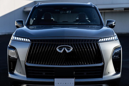 В России продают мощный Infiniti QX80 с богатым оснащением 