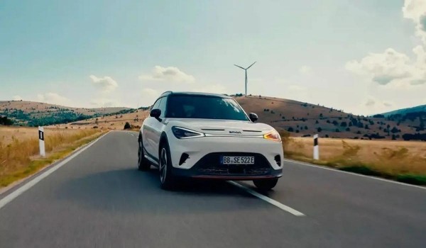 В Россию вернулись автомобили Smart. Цена удивит В Россию вернулись автомобили Smart. Цена удивит