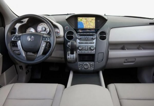 «ЗР» выбрал надёжный 7-местный кроссовер за 2,5 ₽млн «ЗР» выбрал надёжный 7-местный кроссовер за 2,5 ₽млн