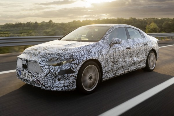 Новый Mercedes-Benz CLA: первые подробности Новый Mercedes-Benz CLA: первые подробности