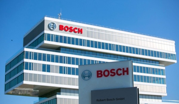 Дайджест дня: миллионный Coolray, новый Cherokee и другие события индустрии Дайджест дня: миллионный Coolray, новый Cherokee и другие события индустрии