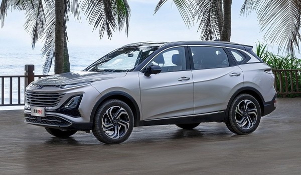 Дайджест дня: Range Rover со статуей, калужский Haval и другие события индустрии Дайджест дня: Range Rover со статуей, калужский Haval и другие события индустрии