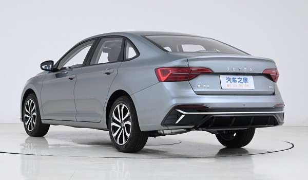 Седан Jetta VA7 расширил гамму совместного бренда Седан Jetta VA7 расширил гамму совместного бренда