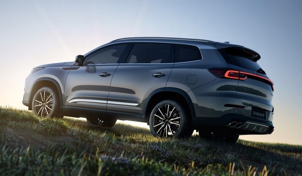 Петербургский кроссовер Xcite X-Cross 8: старт продаж и цены Петербургский кроссовер Xcite X-Cross 8: старт продаж и цены