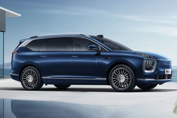 Концерн GAC показал флагманский кроссовер Hyper HL 