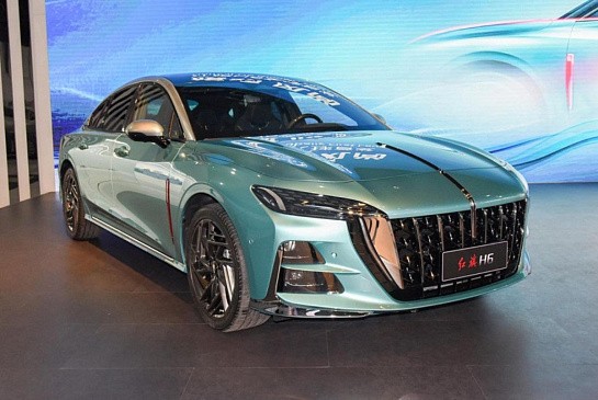 Hongqi выпустил серьезного конкурента Toyota RAV4 и Honda CR-V