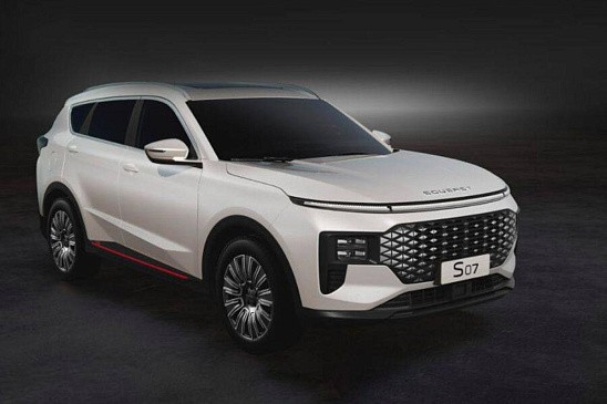 No Limits: В Москву привезли большие кроссоверы Soueast S09