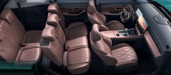 Прошла российская премьера Soueast S09. Стали известны цены на кроссовер