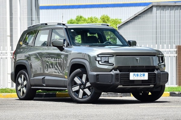 «РГ»: прошел анонс выхода на авторынок России нового бренда Deepal