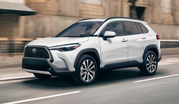 Россиянам предложили иномарку на замену подорожавшим «Вестам» 