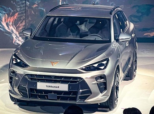 Россияне стали охотнее покупать гибридные автомобили в 2024 году Россияне стали охотнее покупать гибридные автомобили в 2024 году