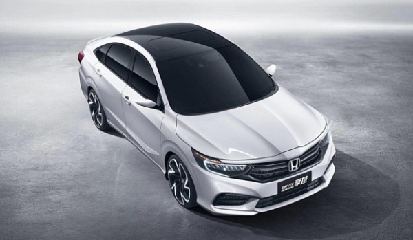 В РФ могут запустить официальные продажи Honda Vezel. Уже есть цены