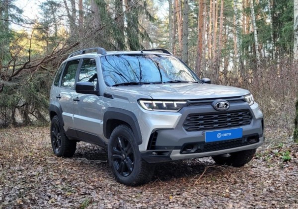 Внедорожник Lada Niva Travel с новыми фарами впервые показали на фото Внедорожник Lada Niva Travel с новыми фарами впервые показали на фото