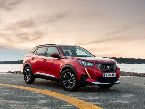 «ЗР» рассказал о неприятных особенностях Peugeot 2008 «ЗР» рассказал о неприятных особенностях Peugeot 2008