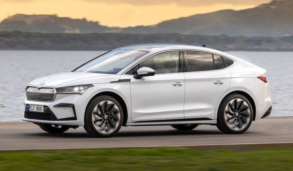 Кроссовер Skoda Enyaq готовится к рестайлингу Кроссовер Skoda Enyaq готовится к рестайлингу