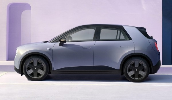 Firefly станет третьим брендом компании Nio Firefly станет третьим брендом компании Nio