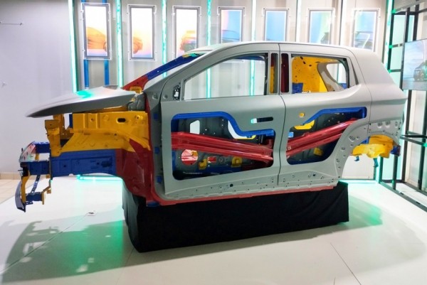 Электромобиль Атом: кузов и безопасность Электромобиль Атом: кузов и безопасность