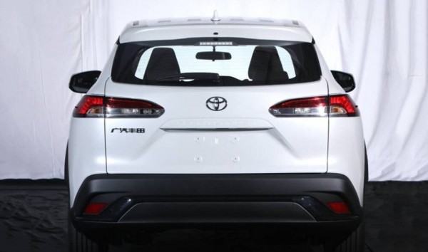 До дилеров РФ доехал новый кроссовер Toyota с мотором 171 л.с. и вариатором До дилеров РФ доехал новый кроссовер Toyota с мотором 171 л.с. и вариатором