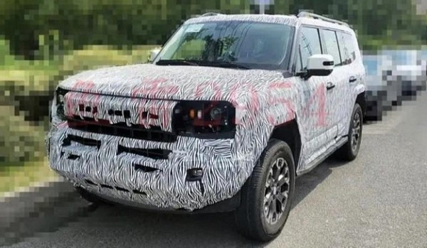 До дилеров РФ доехал новый кроссовер Toyota с мотором 171 л.с. и вариатором До дилеров РФ доехал новый кроссовер Toyota с мотором 171 л.с. и вариатором