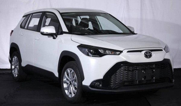 До дилеров РФ доехал новый кроссовер Toyota с мотором 171 л.с. и вариатором До дилеров РФ доехал новый кроссовер Toyota с мотором 171 л.с. и вариатором