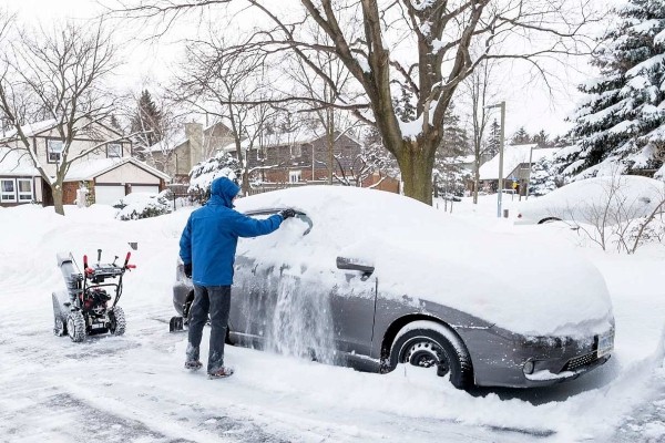 Эксперт объяснил, чем опасен прогрев мотора машины без выезда на дорогу Эксперт объяснил, чем опасен прогрев мотора машины без выезда на дорогу