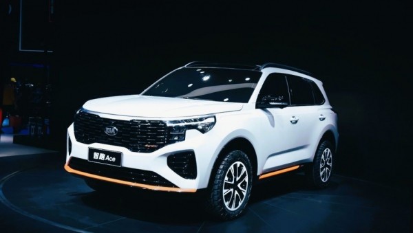 Kia Sportage Ace/R: в России появился доступный кроссовер с проверенным силовым агрегатом Kia Sportage Ace/R: в России появился доступный кроссовер с проверенным силовым агрегатом