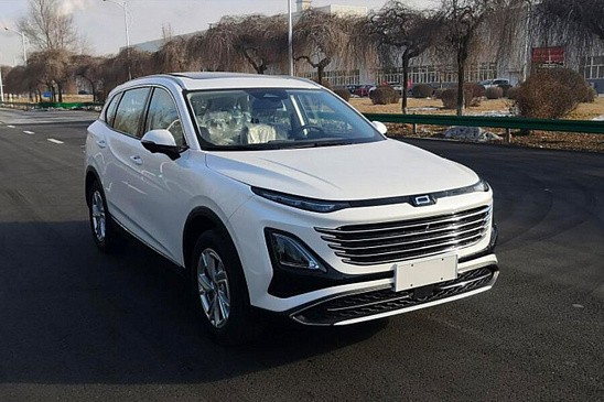 Китайский FAW раскрыл комплектации нового T90 для России