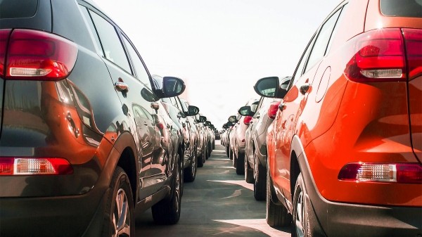 Самым популярным у россиян автомобилем с пробегом стала Lada Самым популярным у россиян автомобилем с пробегом стала Lada