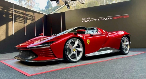 ТОП-10 самых дорогих автомобилей в РФ в конце 2024 года