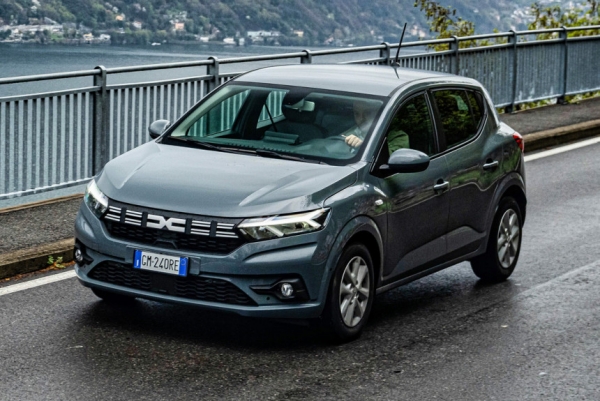 Хэтчбек Dacia Sandero стал европейским бестселлером 2024 года Хэтчбек Dacia Sandero стал европейским бестселлером 2024 года