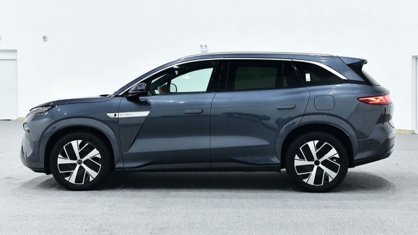 Представлен флагманский кроссовер BYD Tang L Представлен флагманский кроссовер BYD Tang L