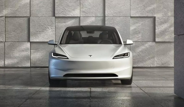 Дайджест дня: универсал BMW M3 CS, пикапы в России и другие события индустрии Дайджест дня: универсал BMW M3 CS, пикапы в России и другие события индустрии