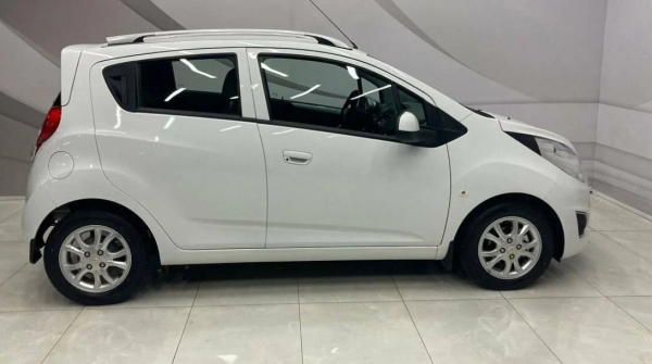 Автомобили из параллельного импорта предлагают по выгодным ценам в начале 2025 года. ТОП-10 моделей