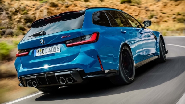 BMW выпустила первый в истории универсал M3 CS Touring