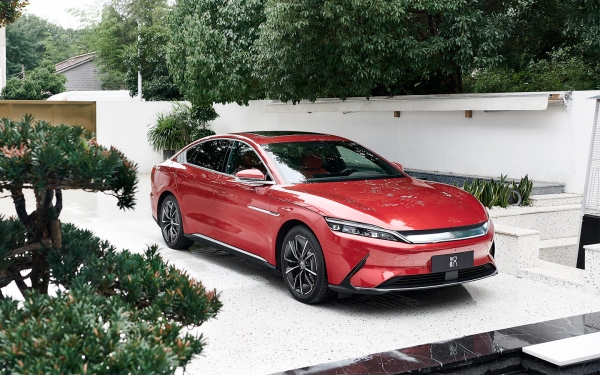 Компания BYD превзошла собственный план и установила рекорд продаж электрокаров