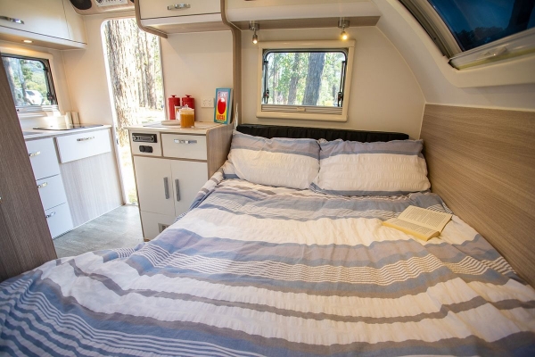 Компания Ezytrail из Австралии выпустила недорогой и функциональный кемпер Компания Ezytrail из Австралии выпустила недорогой и функциональный кемпер