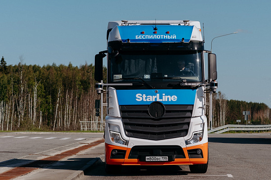 Курьеры в Китае массово пересаживаются на беспилотные фургоны