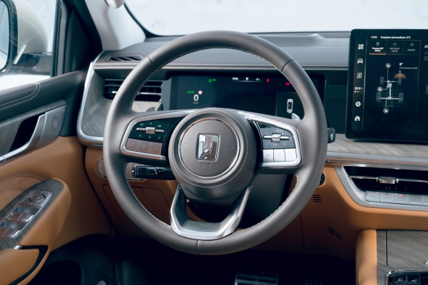 Российская фирма превратила рамный Tank 500 в броневик Российская фирма превратила рамный Tank 500 в броневик